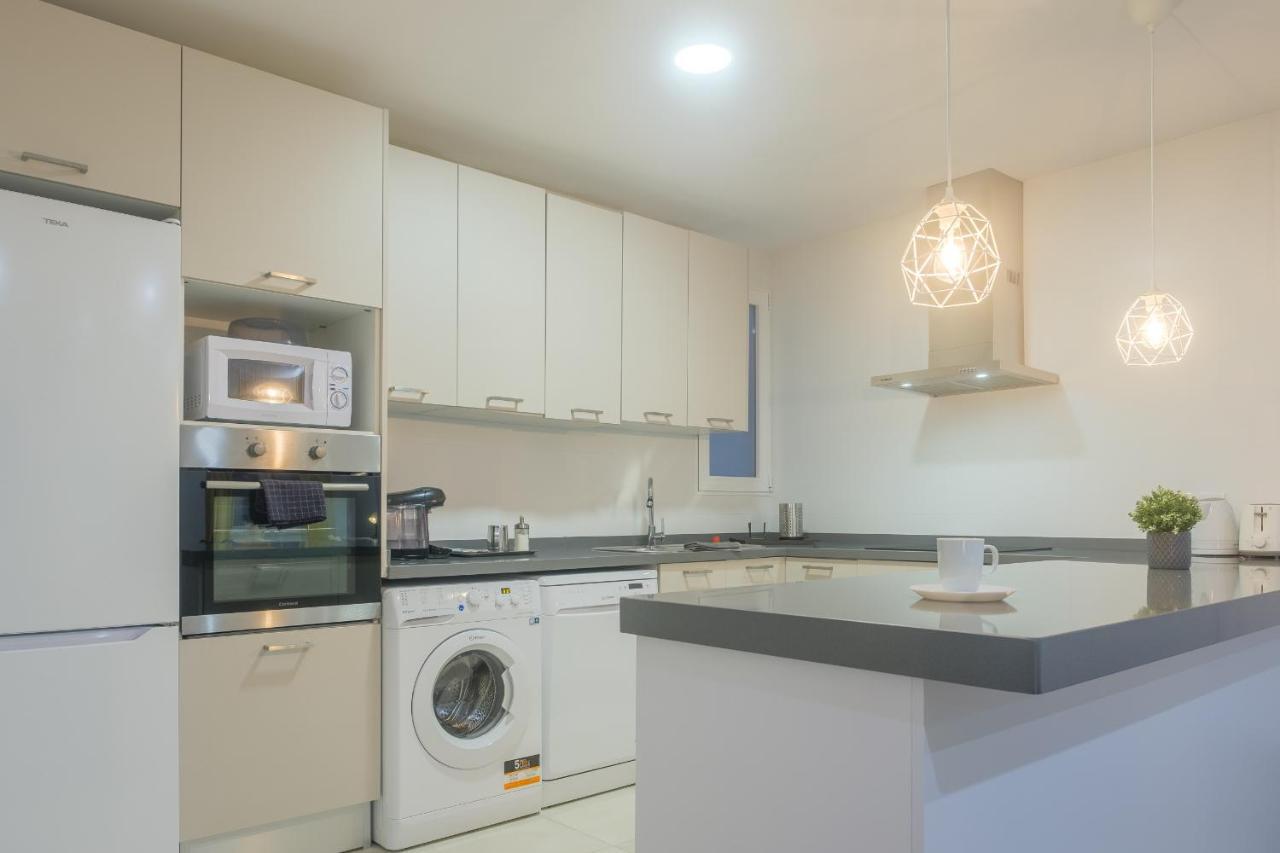 Bright, Brand New & Very Comfortable Apartment 발렌시아 외부 사진